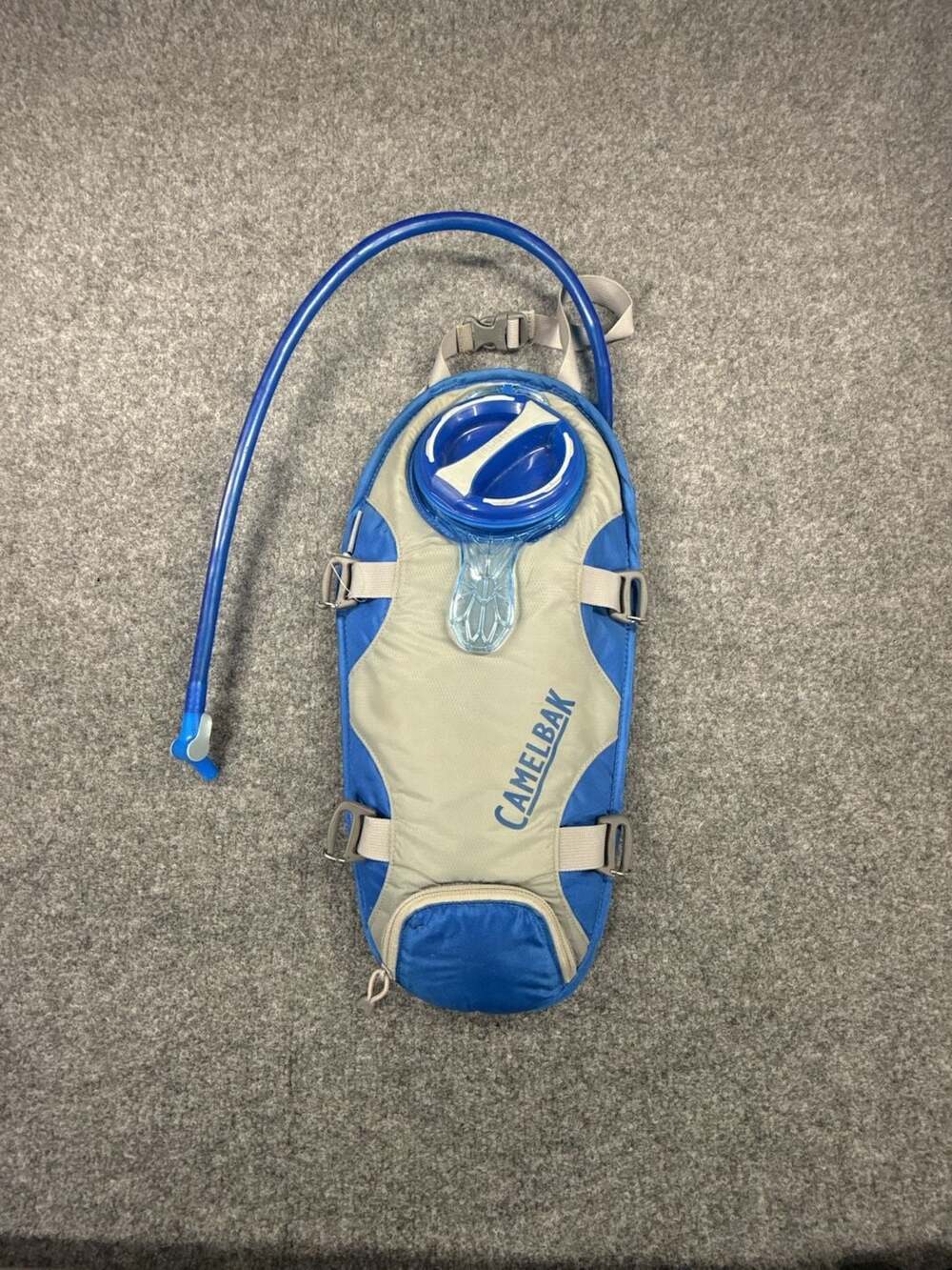 CamelBak UnBottle Insulated Hydration Reservoir Pack - Frost Gray/Turkish Sea